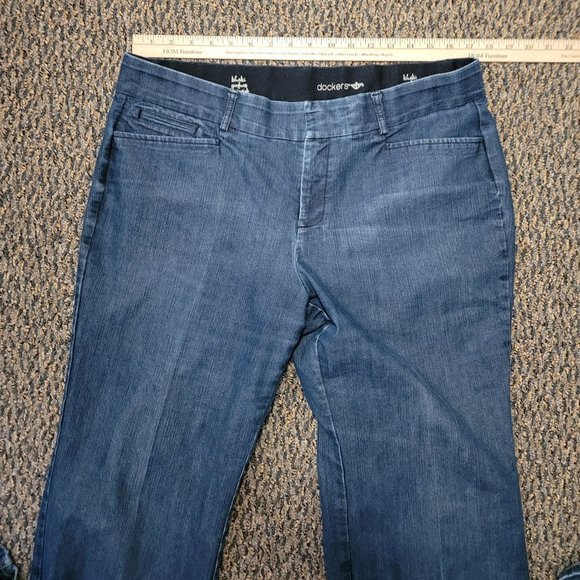 Dockers for Women Khaki Goodness Inside Size 16 P - Picture 10 of 15